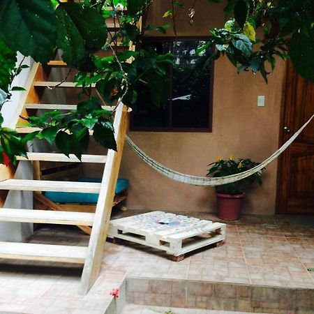 Hostal Moai Montañita Zewnętrze zdjęcie