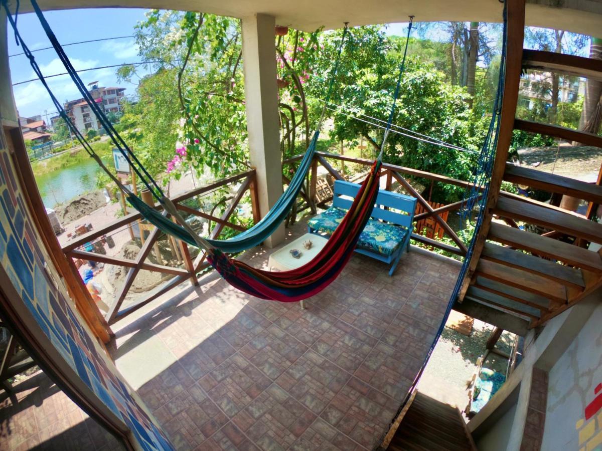 Hostal Moai Montañita Zewnętrze zdjęcie