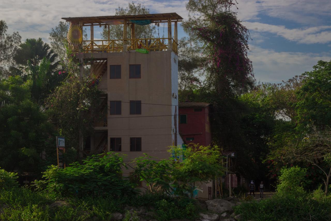 Hostal Moai Montañita Zewnętrze zdjęcie